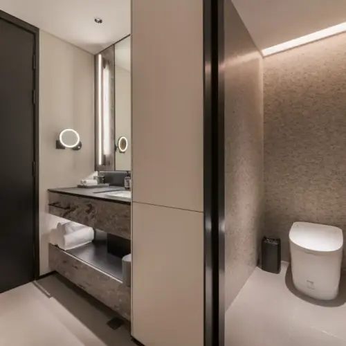 Executive City-View Double Bed Room (Mini Fridge + Flexible Space + Berlin Sofa)