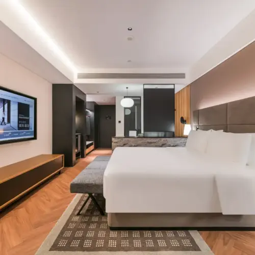 Executive City-View Double Bed Room (Mini Fridge + Flexible Space + Berlin Sofa)