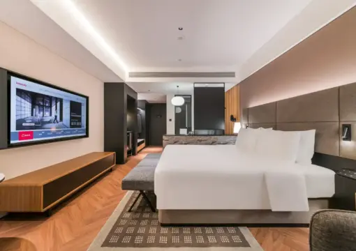 Executive City-View Double Bed Room (Mini Fridge + Flexible Space + Berlin Sofa)