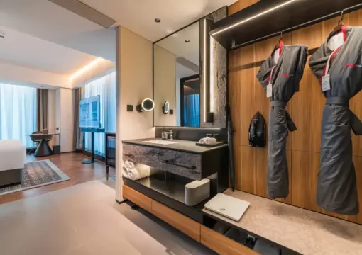 Inter City Premium Room – King Size Bed