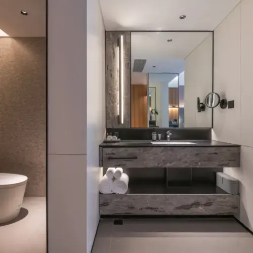 Superior City-View Double Bed Room (Floor-to-Ceiling Window + High Floor View + Bedside Curtains)