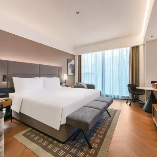 Superior City-View Double Bed Room (Floor-to-Ceiling Window + High Floor View + Bedside Curtains)